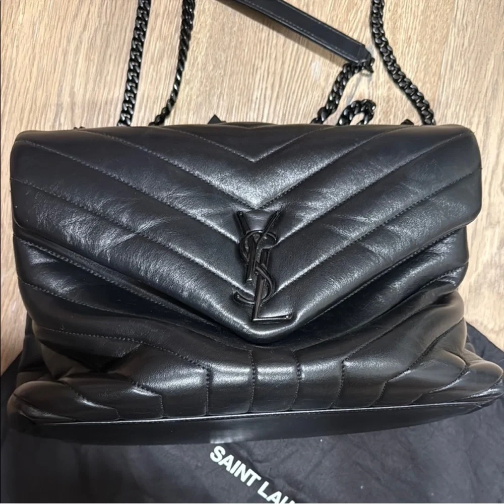 Loulou Medium Crossbody Bag - black on black - Picture 7 of 12